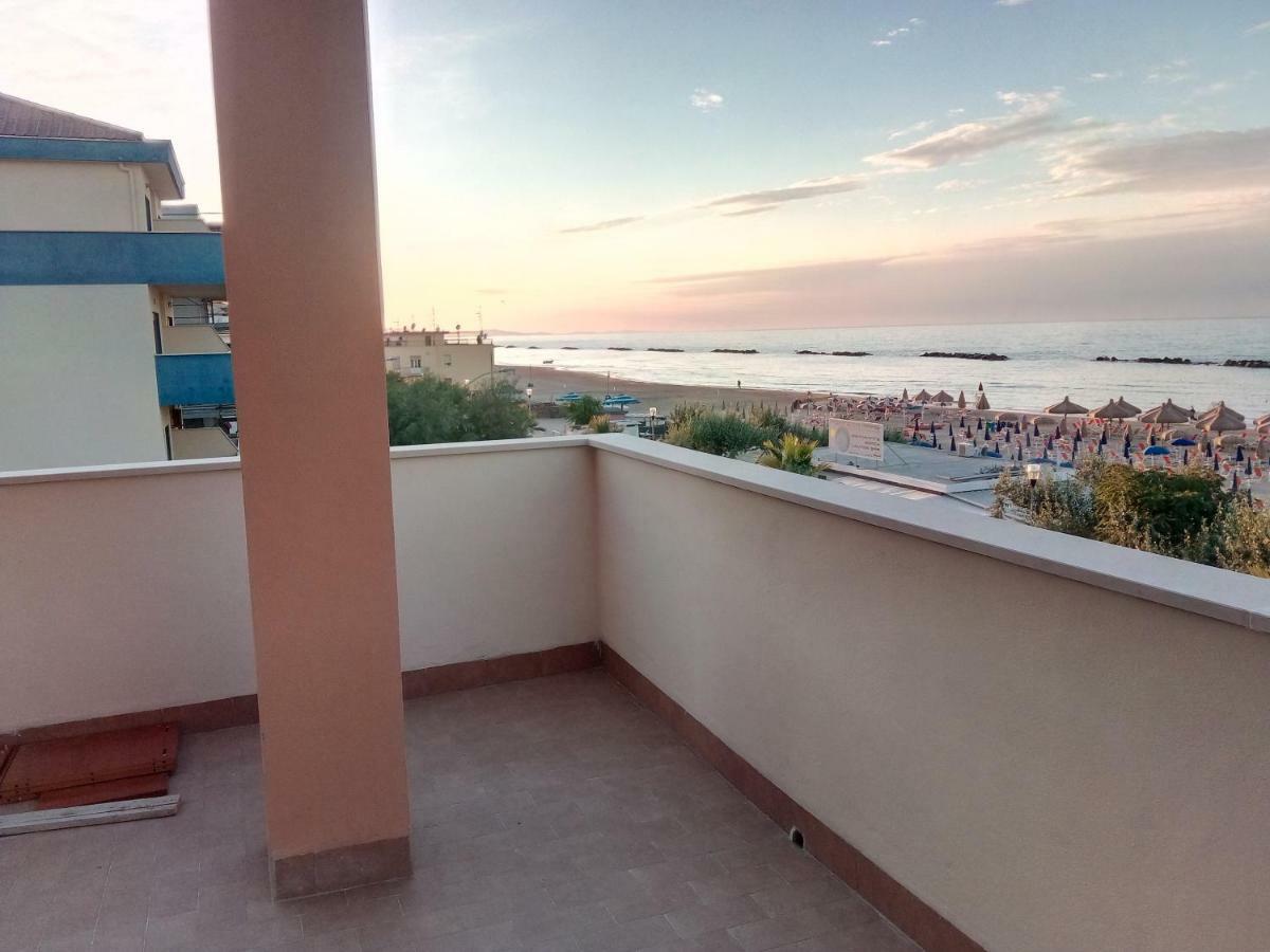 Appartamento Alba Rosa Francavilla Al Mare Exteriér fotografie